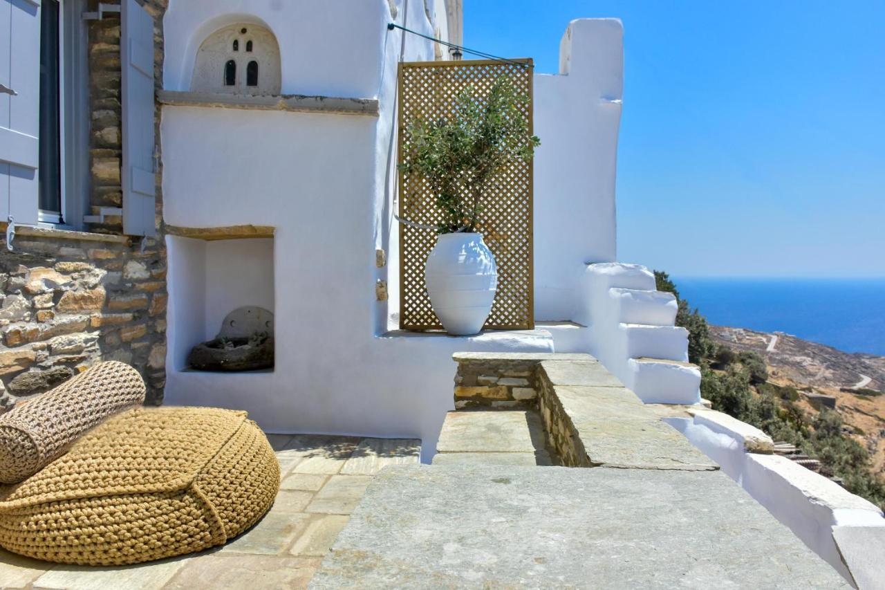 Living Theros Luxury Suites Kardhianí Exteriér fotografie