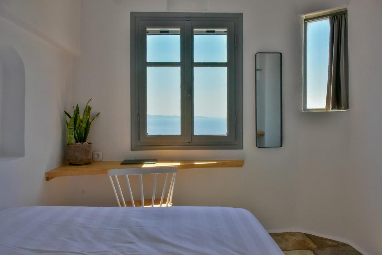 Living Theros Luxury Suites Kardhianí Exteriér fotografie